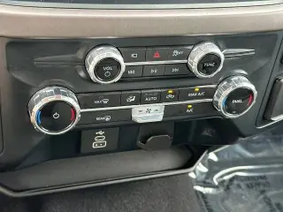 Ford F-150 2025 4x2 XLT 4dr SuperCrew 5.5 ft. SB