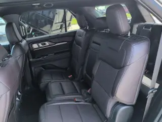 Ford Explorer 2025 AWD Platinum 4dr SUV