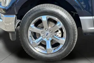 Ford F-150 2023 4x4 Lariat 4dr SuperCrew 5.5 ft. SB