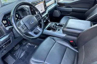 Ford F-150 2023 4x4 Lariat 4dr SuperCrew 5.5 ft. SB