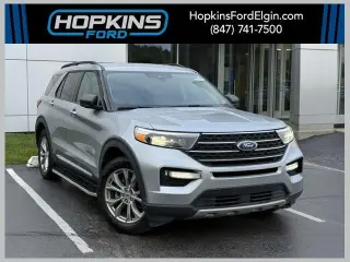 Ford Explorer 2024 con tracción en las cuatro ruedas XLT de 4 puertas SUV
