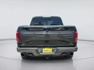 Ford F-150 2018 4x4 Raptor 4dr SuperCrew con cabina de 5.5 m.