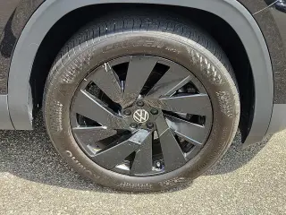 Volkswagen Atlas Cross Sport 2024 AWD SE 4Motion 4dr SUV con Tecnología