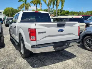 Ford F-150 2017 4x2 XLT 4dr SuperCrew 5.5 ft. SB