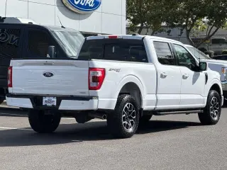 Ford F-150 2022 4x4 Lariat 4dr SuperCrew 5.5 ft. SB