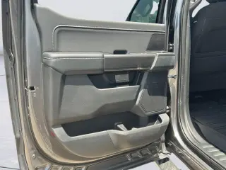Ford F-150 2023 4x4 XLT 4dr SuperCrew 5.5 ft. SB