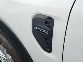 Ford Ranger 2024 4x2 XL 4dr SuperCrew 5.0 ft. SB