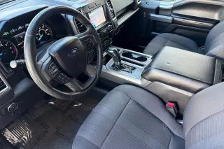 Ford F-150 2016 4x4 XLT 4dr SuperCrew con 5.5 ft. de ancho.
