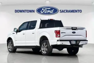 Ford F-150 2016 4x4 XLT 4dr SuperCrew con 5.5 ft. de ancho.