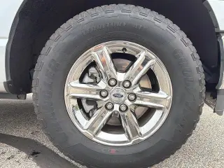 Ford F-150 2025 4x4 XLT 4dr SuperCrew 5.5 ft. SB