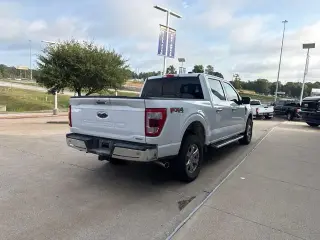 Ford F-150 2023 4x4 Lariat 4dr SuperCrew 5.5 ft. SB