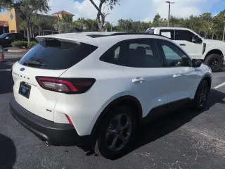 Ford Escape Hybrid 2025 ST-Line 4dr SUV