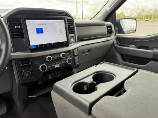 Ford F-150 2025 4x4 XLT 4dr SuperCrew 5.5 ft. SB