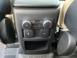 Ford Explorer 2020 AWD XLT 4dr SUV