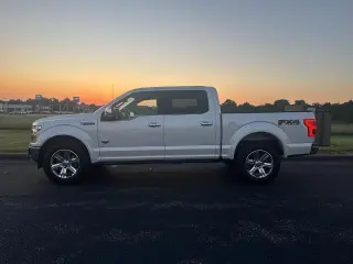 Ford F-150 2019 4x4 King Ranch 4dr SuperCrew 5.5 ft. SB