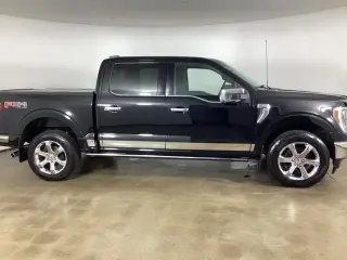 Ford F-150 2022 4x4 King Ranch 4dr SuperCrew 5.5 ft. SB