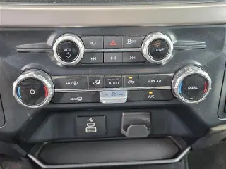 Ford F-150 2025 4x4 XLT 4dr SuperCrew 5.5 ft. SB