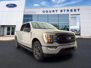 Ford F-150 2023 4x4 XLT 4dr SuperCrew 5.5 ft. SB