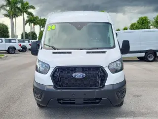 Ford Transit 2024 250 3dr LWB Techo de Medio Cuerpo Vehículo de Carga