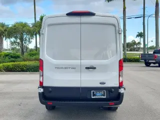 Ford Transit 2024 250 3dr LWB Techo de Medio Cuerpo Vehículo de Carga
