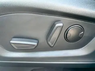 Ford Explorer 2023 AWD XLT 4dr SUV