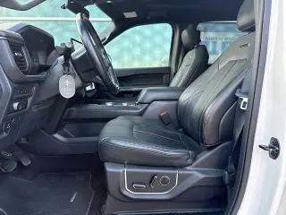 Ford Expedition 2022 4x4 Platinum 4dr SUV