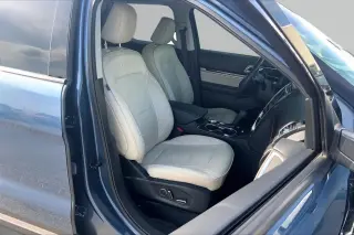 Ford Explorer 2018 AWD Platinum 4dr SUV