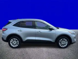 Ford Escape 2022 AWD SE 4dr SUV