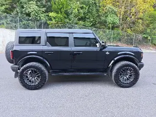 Ford Bronco 2023 4x4 Outer Banks 4dr SUV