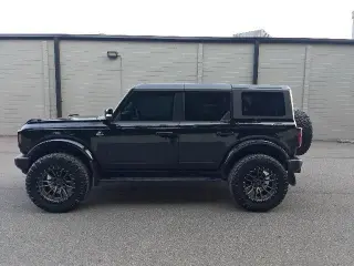 Ford Bronco 2023 4x4 Outer Banks 4dr SUV
