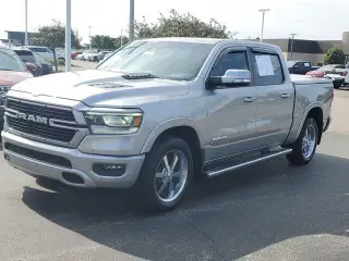 Ram 1500 2022 4x2 Laramie 4dr Crew Cab 5.6 ft. SB Pickup