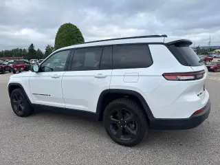 Jeep Grand Cherokee L 2023 4x4 Limited 4dr SUV
