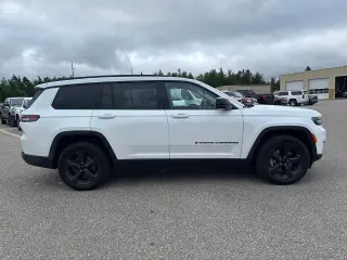 Jeep Grand Cherokee L 2023 4x4 Limited 4dr SUV