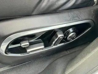 Jeep Grand Cherokee 2022 4x4 Summit 4 puertas SUV (lanzamiento de mitad de año)