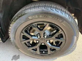 Jeep Grand Cherokee 2025 4x4 Laredo SUV de 4 puertas