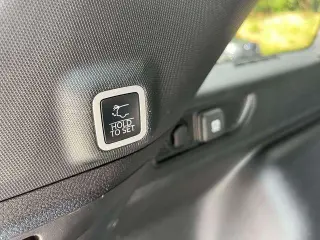 Jeep Grand Cherokee 2025 4x4 Laredo SUV de 4 puertas
