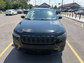 Jeep Cherokee 2021 4x4 Latitude Plus SUV de 4 puertas