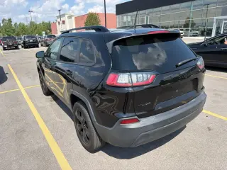 Jeep Cherokee 2021 4x4 Latitude Plus SUV de 4 puertas