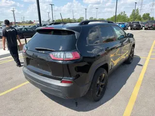 Jeep Cherokee 2021 4x4 Latitude Plus SUV de 4 puertas