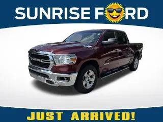 Ram 1500 2019 4x2 Big Horn Crew Cab 4 puertas, caja corta de 5.6 pies