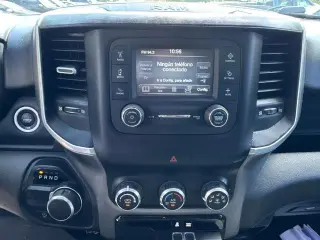 Ram 1500 2019 4x2 Big Horn Crew Cab 4 puertas, caja corta de 5.6 pies