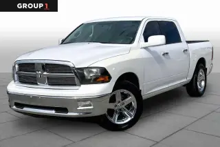 Ram 1500 2012 4x2 SLT 4dr Crew Cab batea de 5.5 pies