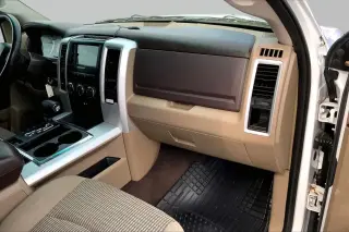 Ram 1500 2012 4x2 SLT 4dr Crew Cab batea de 5.5 pies