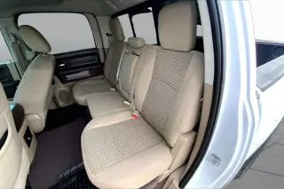 Ram 1500 2012 4x2 SLT 4dr Crew Cab batea de 5.5 pies