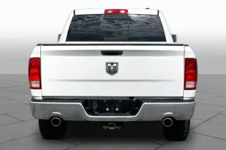 Ram 1500 2012 4x2 SLT 4dr Crew Cab batea de 5.5 pies