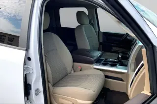 Ram 1500 2012 4x2 SLT 4dr Crew Cab batea de 5.5 pies
