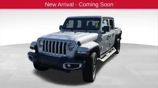 Jeep Gladiator 2023 4x4 Overland 4 puertas Crew Cab batea de 5.0 pies