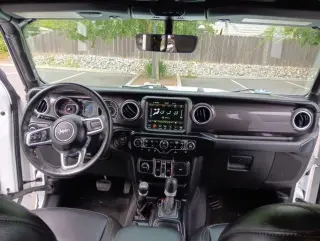 Jeep Wrangler Unlimited 2022 4x4 Sahara 4 puertas SUV