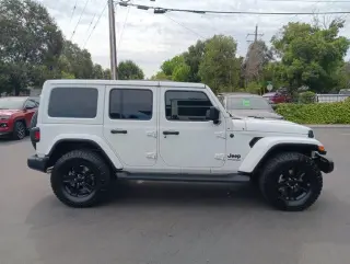 Jeep Wrangler Unlimited 2022 4x4 Sahara 4 puertas SUV