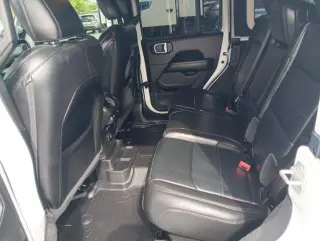 Jeep Wrangler Unlimited 2022 4x4 Sahara 4 puertas SUV